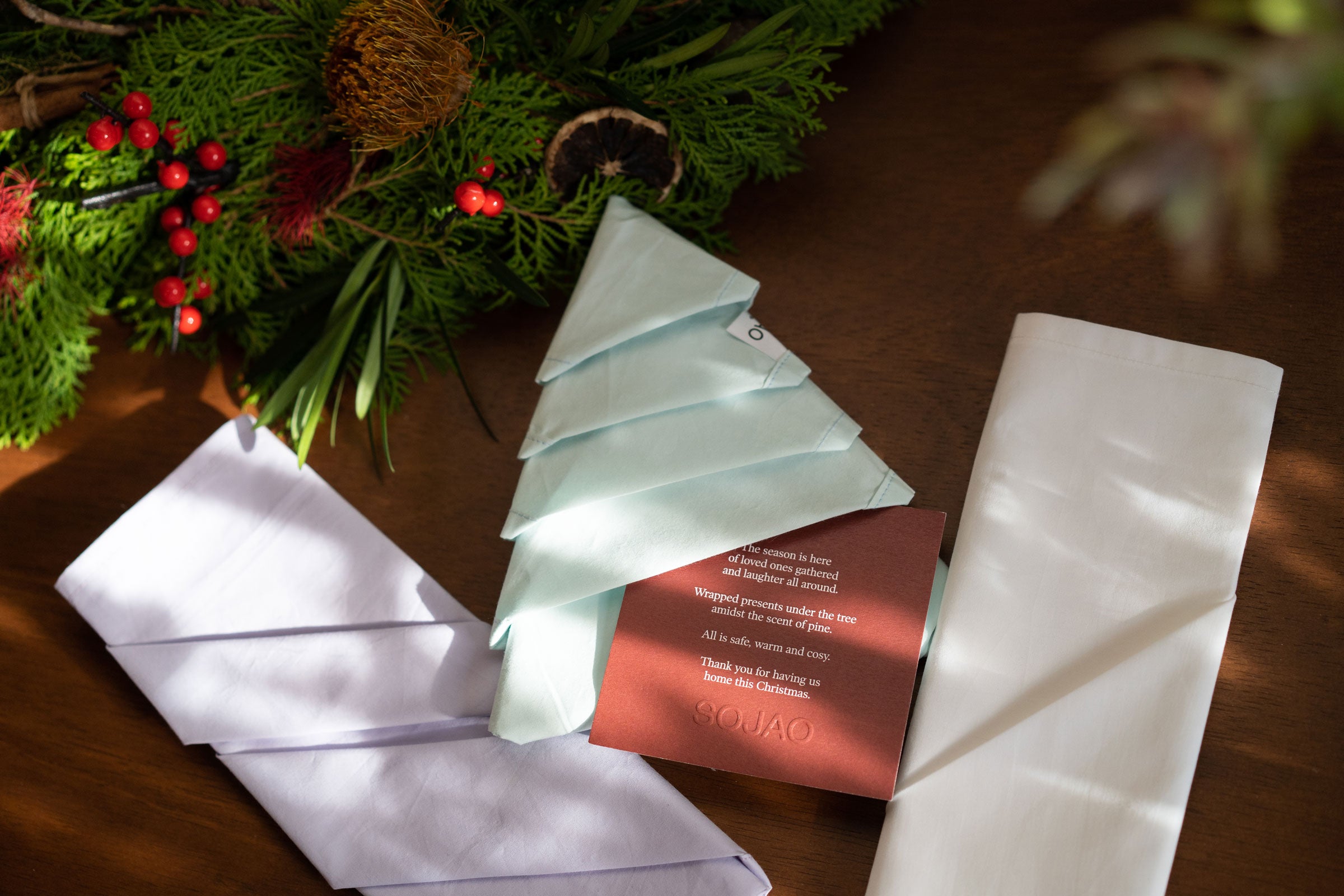 crisp-lilac-mint-white-organic-cotton-cloth-napkins-folded-by-sojao.jpg