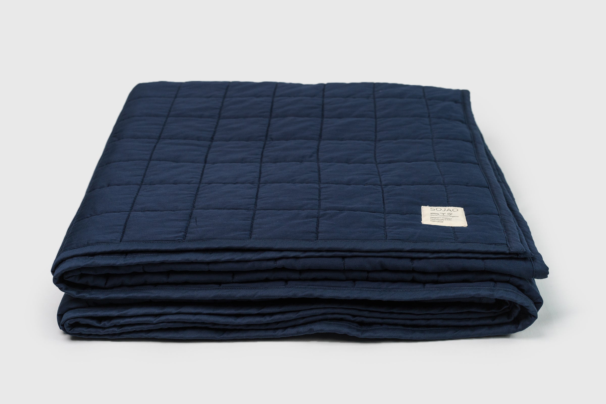 navy-organic-cotton-quilt-by-sojao.jpg