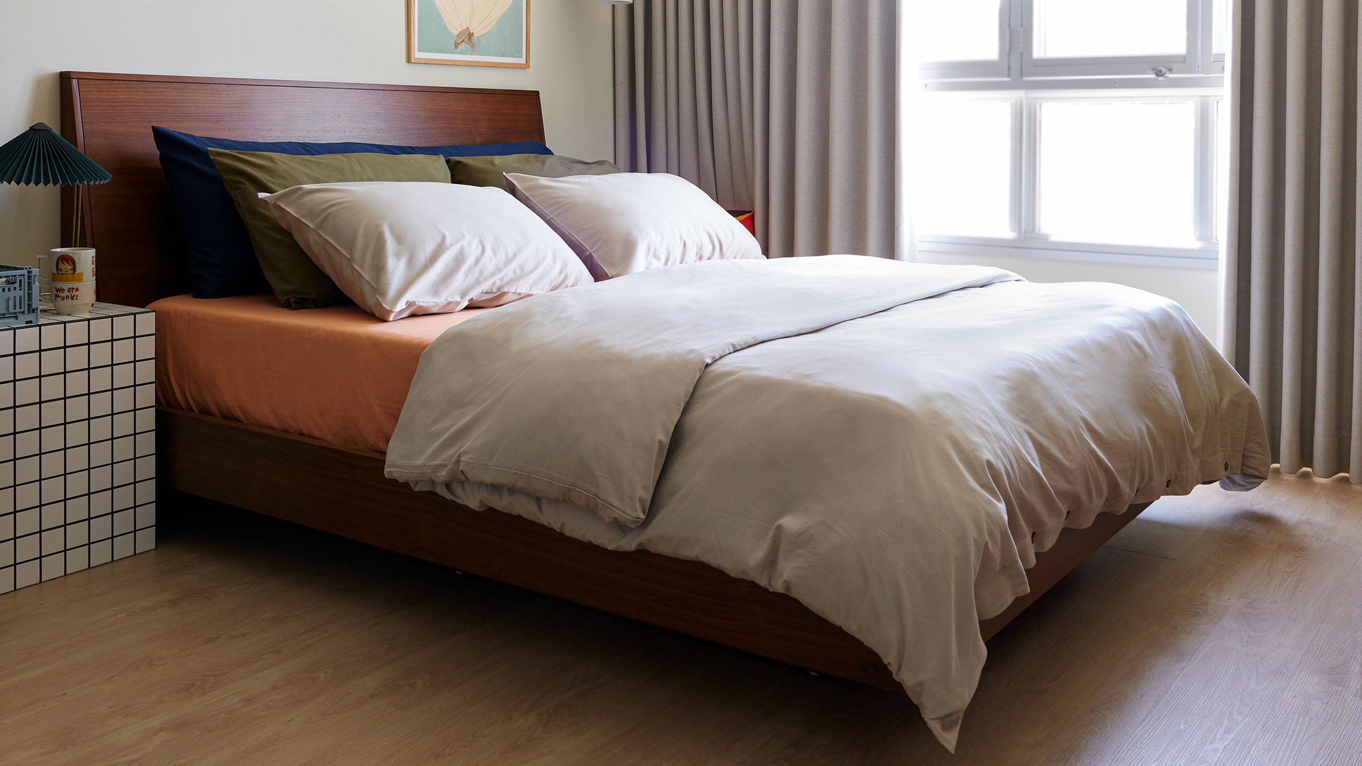 Cloud Light Grey Classic Sateen Bedsheet from SOJAO