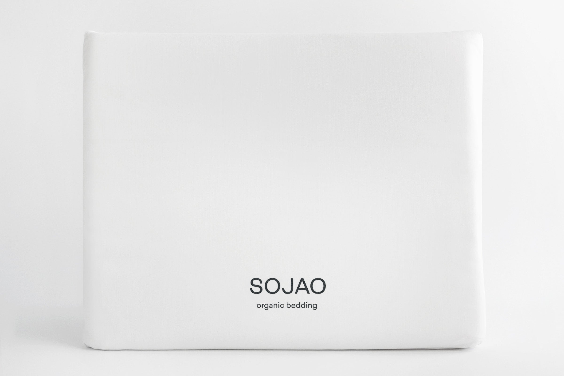 white-organic-classic-baby-cot-fitted-sheet-dust-bag-by-sojao.jpg