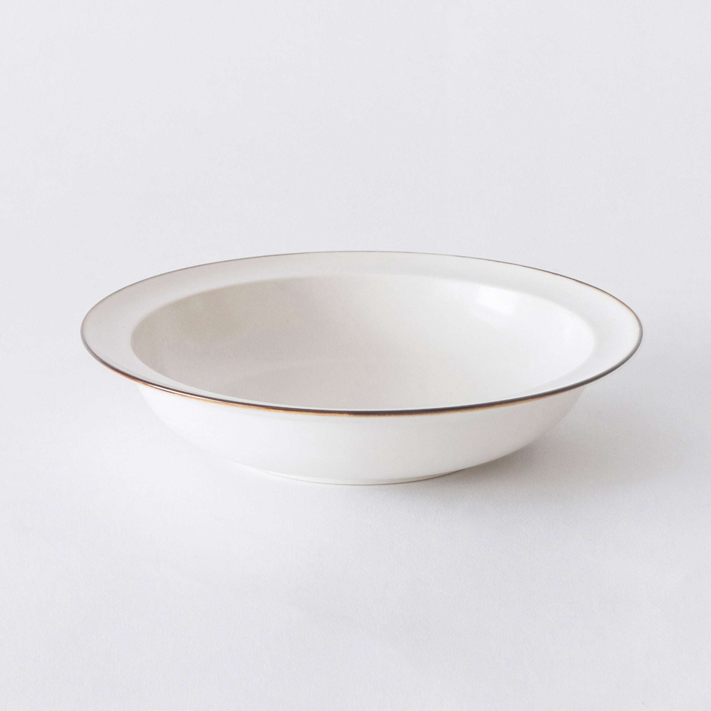 large-jicon-short-rim-porcelain-bowl-factory-shot-by-sojao