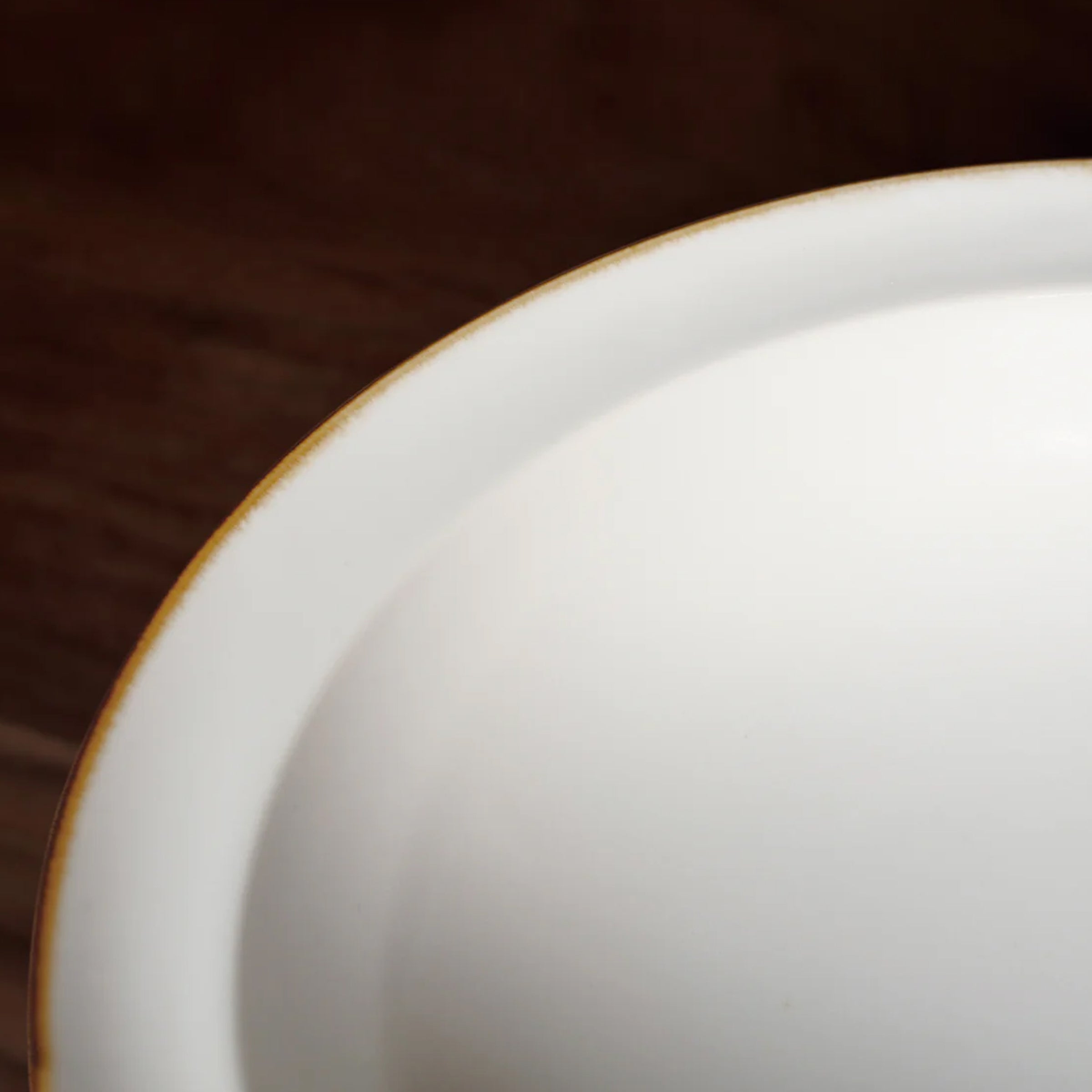 jicon-short-rim-porcelain-bowl-detail-by-sojao