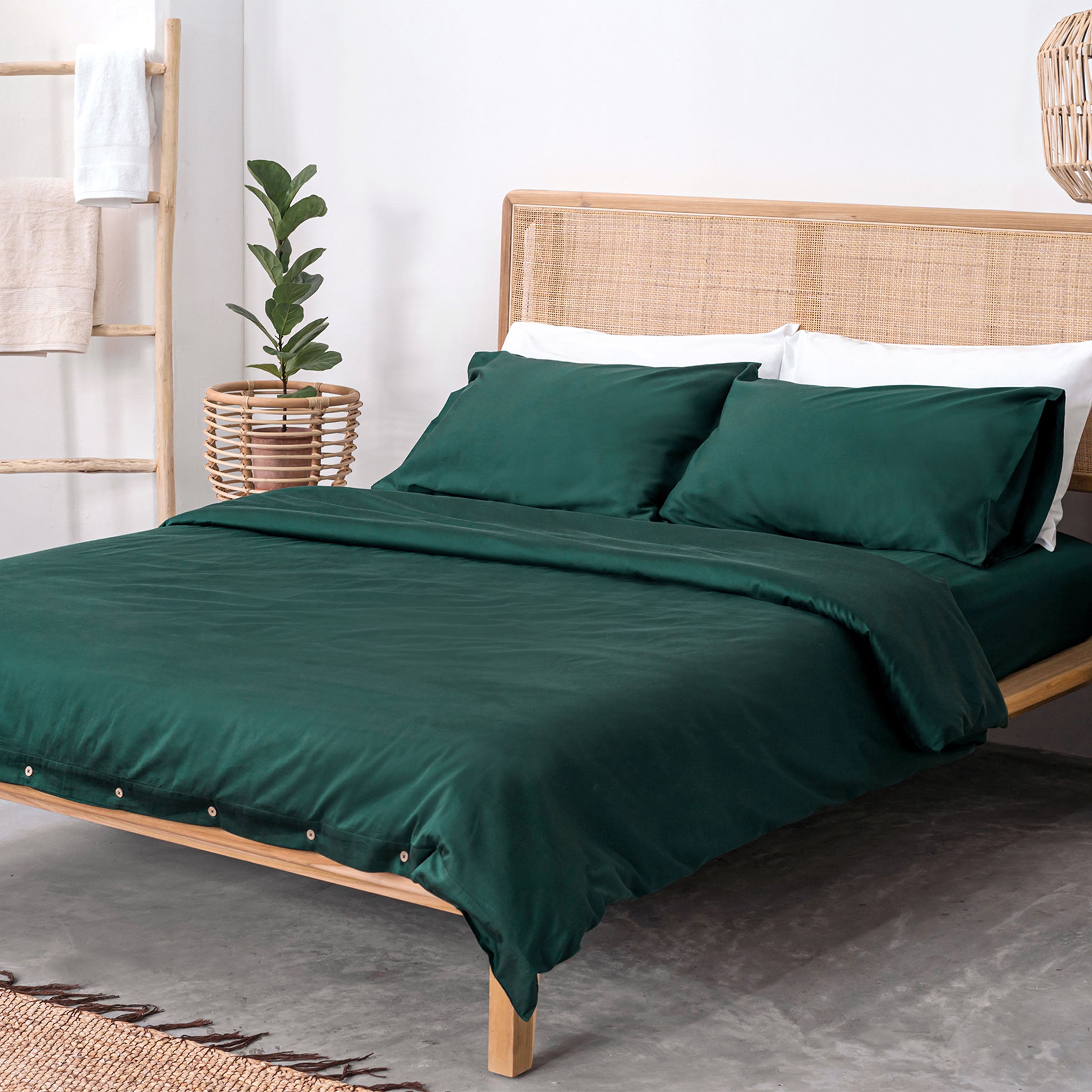 classic-forest-bundle-set-in-bedroom-by-sojao