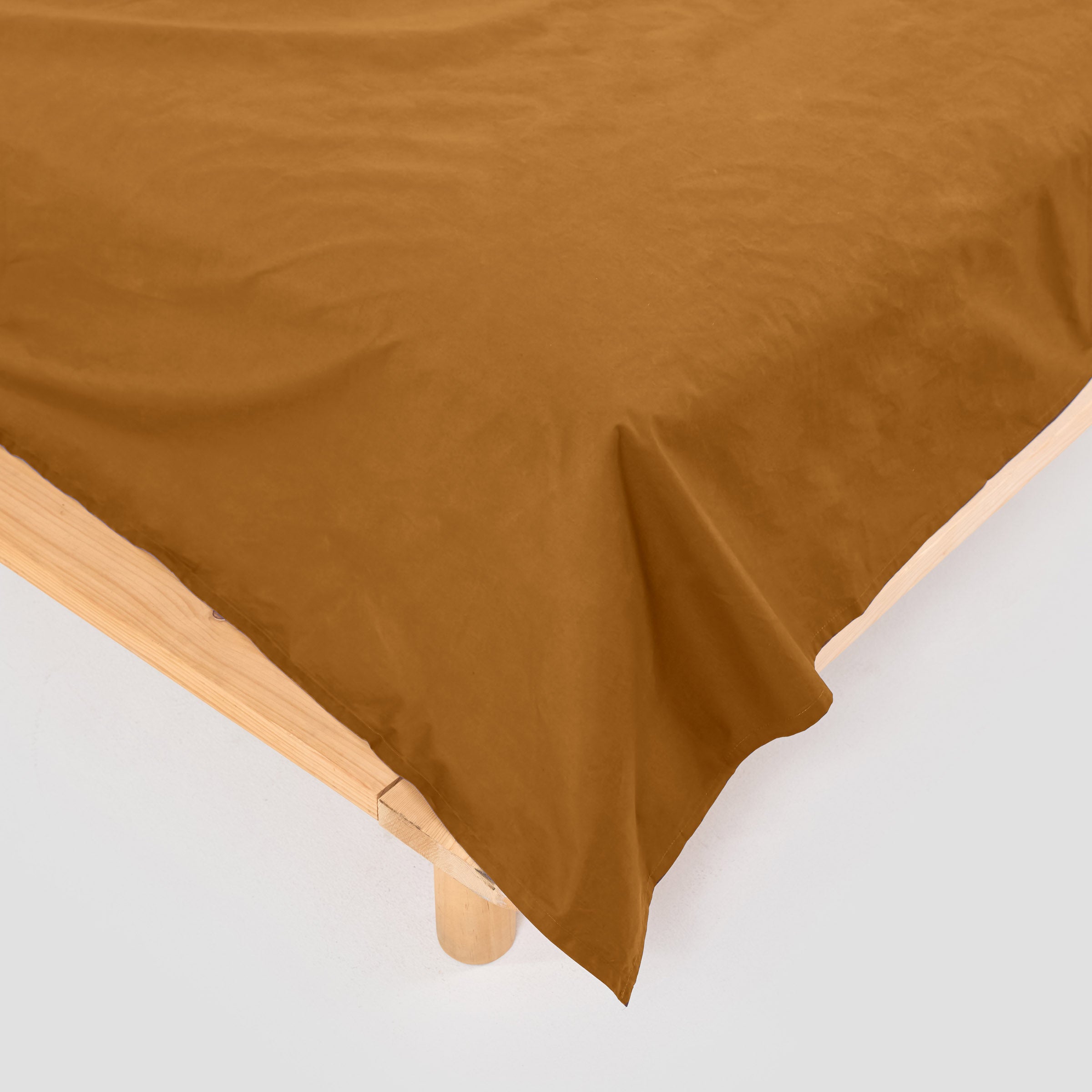 crisp-mustard-flat-sheet-by-sojao