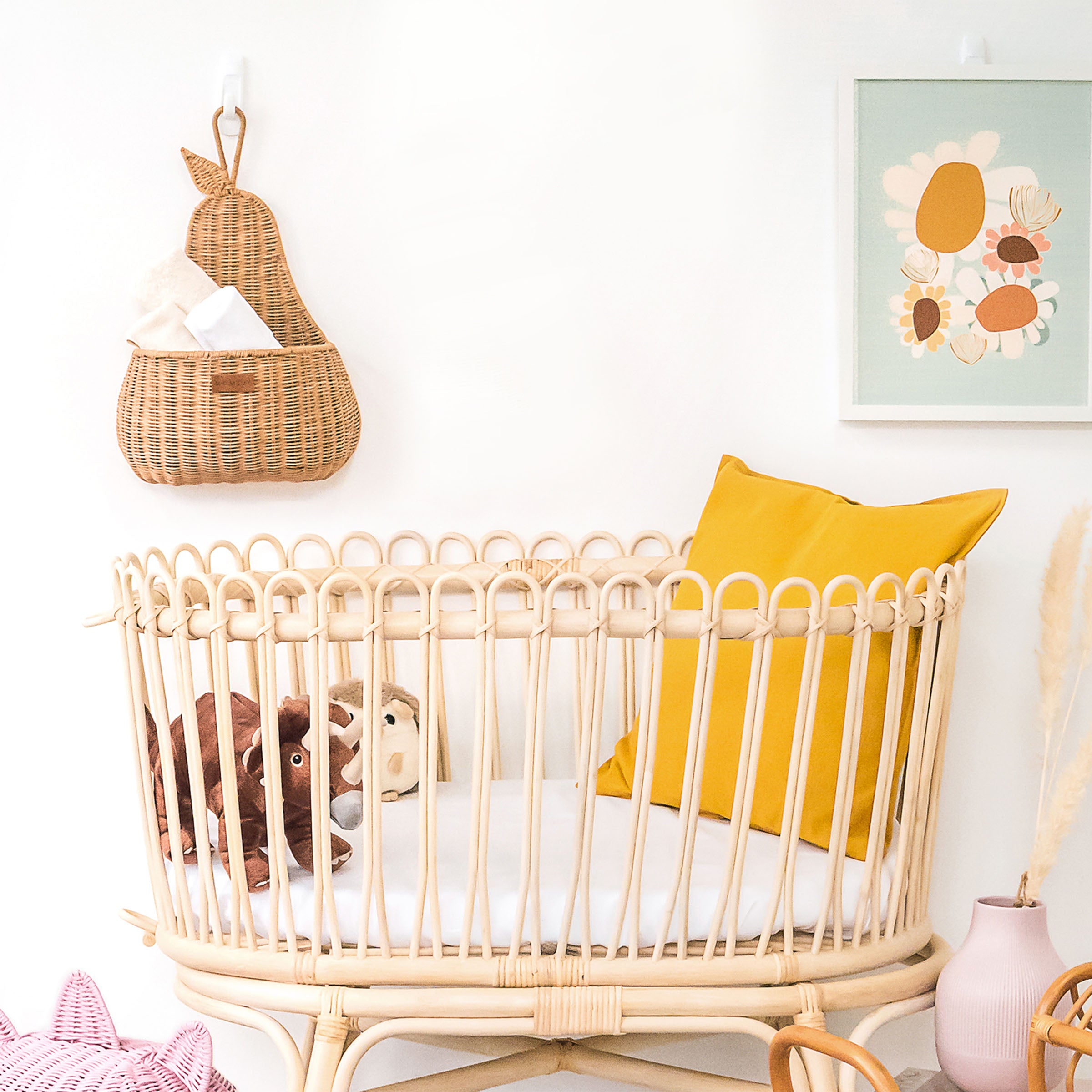 organic-classic-baby-cot-fitted-sheet-in-natural-colour-in-a-bedroom-by-sojao
