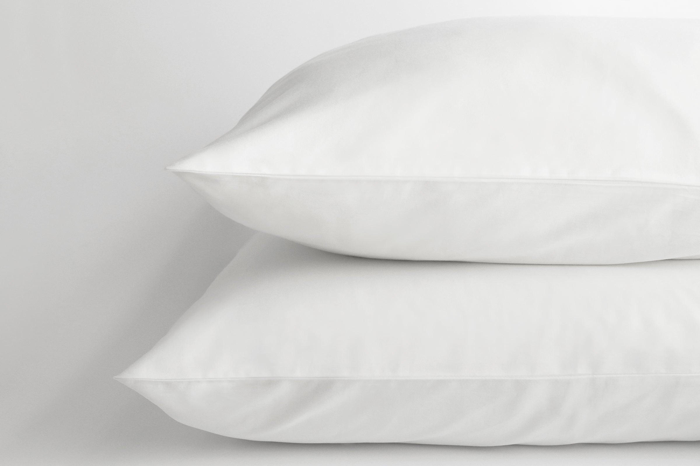 classic-white-duvet-set-pillowcase-pair-by-sojao.jpg