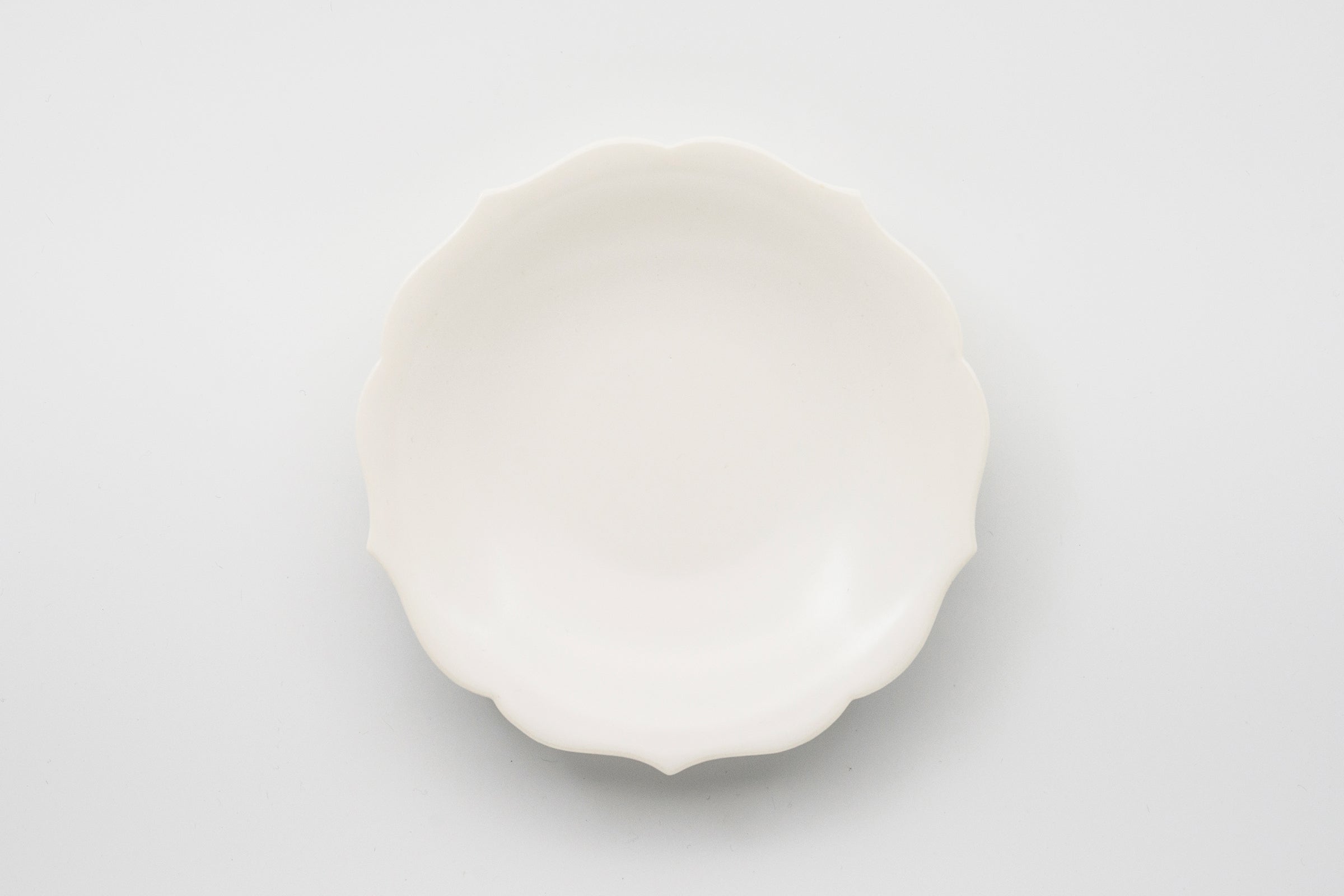 jicon-bellflower-porcelain-ware-plate-by-sojao