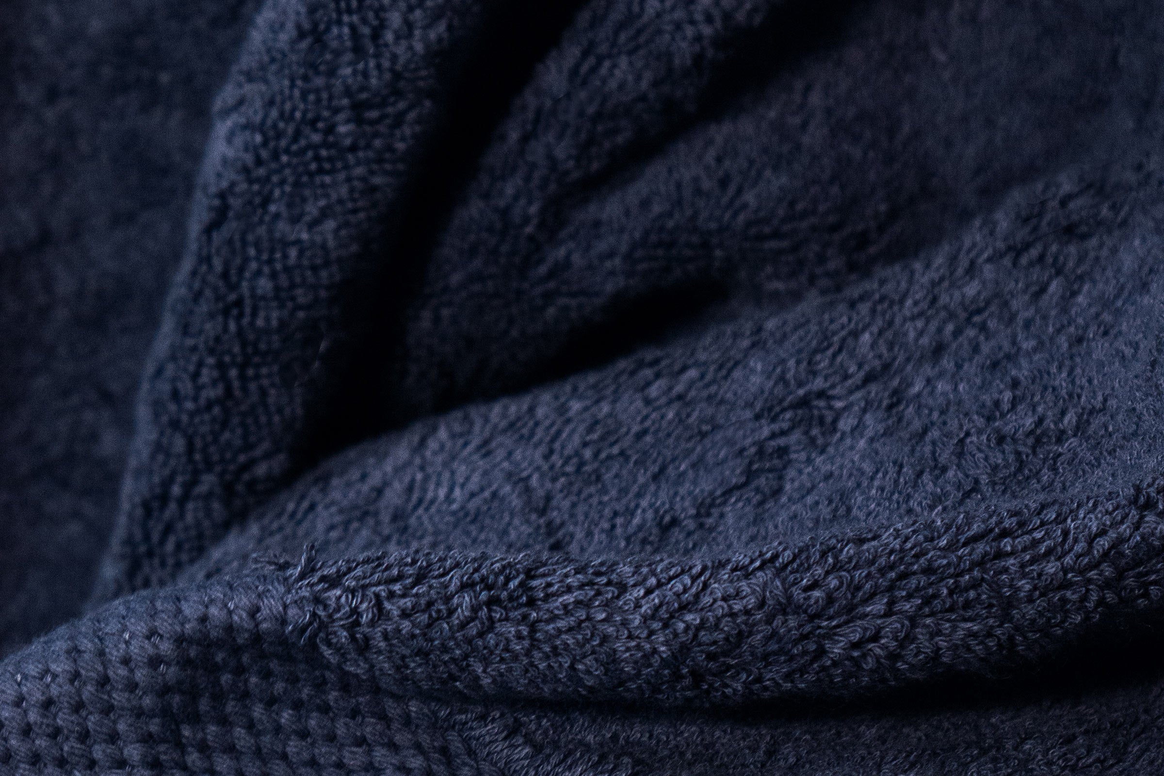 navy-organic-bath-towel-detail-shot-by-sojao.jpg