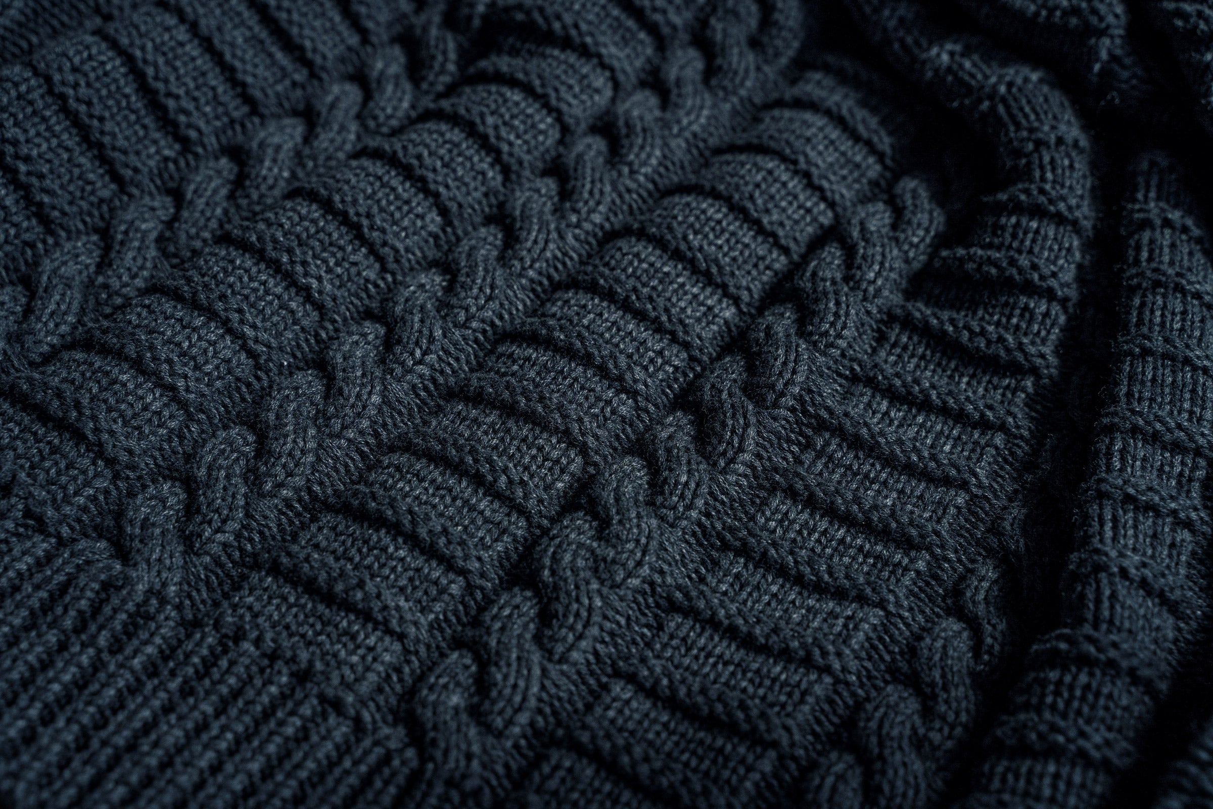 navy-cable-knit-throw-close-up-shot-by-sojao